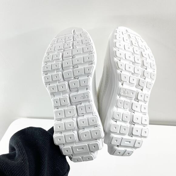 Alo Runner Lace Up Running Performance Shoes Sneakers White 7 - Picture 5 of 11